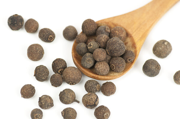 Allspice (Jamaica pepper) fruits