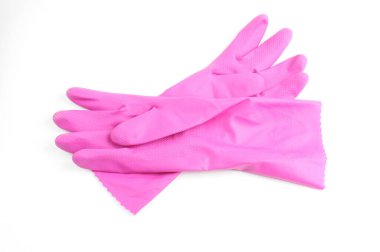 İzole edilmiş beyaz sırt grubunda temizlik sırasında elleri korumak için lastik eldiven.