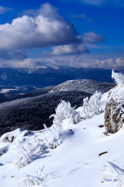 Bulgaristan 'ın Lozen Dağı' nda kış manzarası
