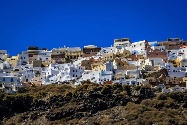 산토리니 Santorini 공식적으로는 Thira 그리스의 Thera 그리스 본토에서 남동쪽으로 200Km — 스톡 사진