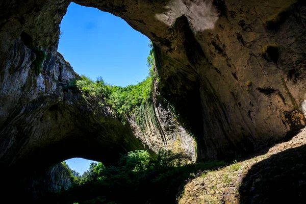 Devetshka Mağarası Letnitsa Nın Yaklaşık Doğusunda Bulgaristan Devetaki Kasabası Yakınlarındaki — Stok fotoğraf
