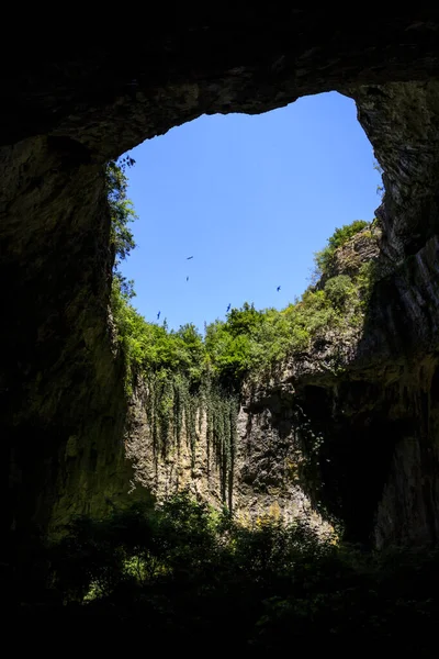 Devetshka Barlang Egy Nagy Karsztbarlang Letnitsa Tól Keletre Lovech Től Stock Fotó