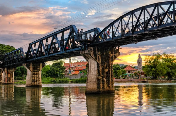 Канчанабури (Таиланд), Мост на реке Квай — стоковое фото