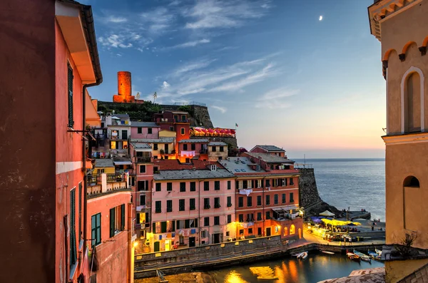 Vernazza (cinque terre italien) — Stockfoto