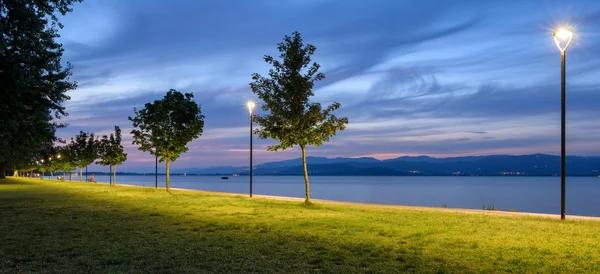 Lago Trasimeno (Umbria) Panorama at Castiglione del Lago — Stock Photo, Image