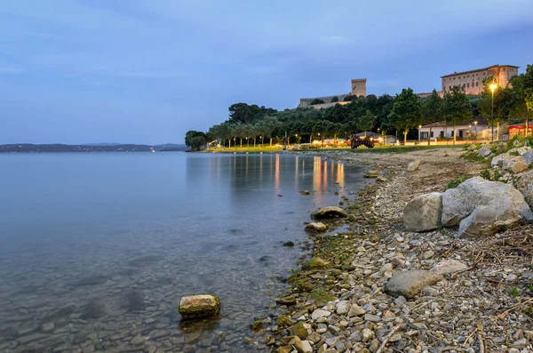 Lago Trasimeno (Umbria) panoráma: Castiglione del Lago — Stock Fotó