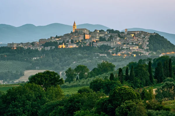 Todi (Umbria) vista panoramica — Foto Stock