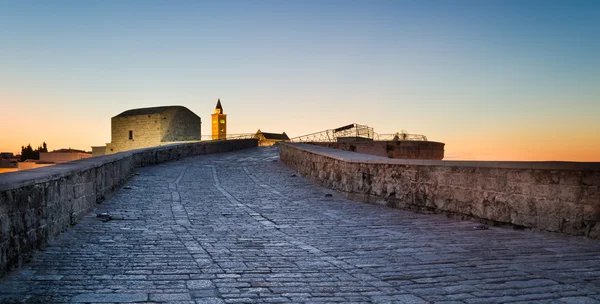 Trani, apulien, sonnenuntergang — Stockfoto