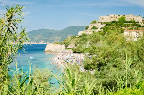 Portoferraio, forte falcone och le ghiaie — Stockfoto