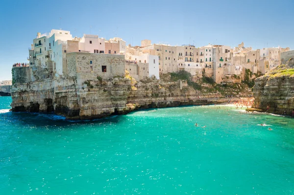 普利亚区 polignano 一匹母马 — 图库照片