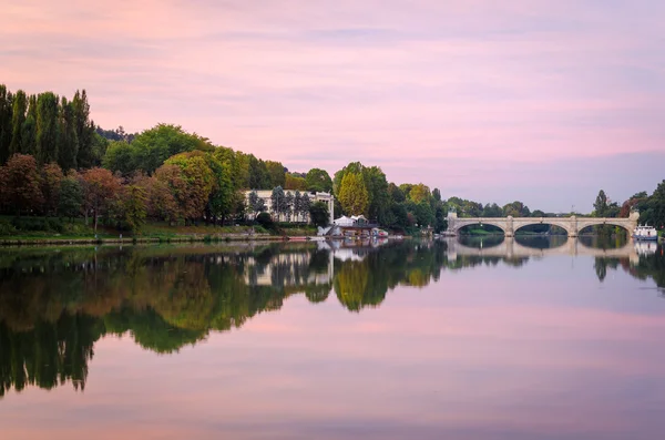 Turin (Torino), river Po and Bridge Umberto I — Stock Photo, Image