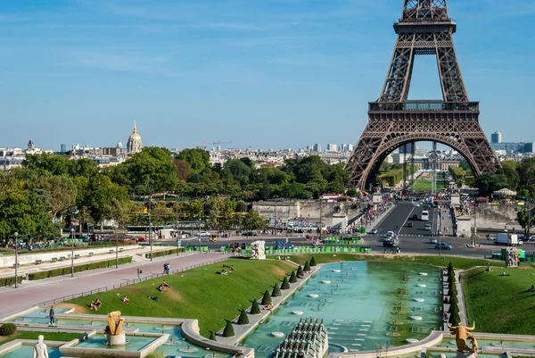 Paris, skyline with tour Eiffel — Stock Photo, Image