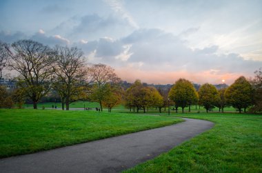 Londra, günbatımı Primrose Hill