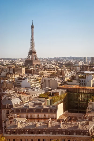 Paris, Tour Eiffel bei Sonnenuntergang — Stockfoto