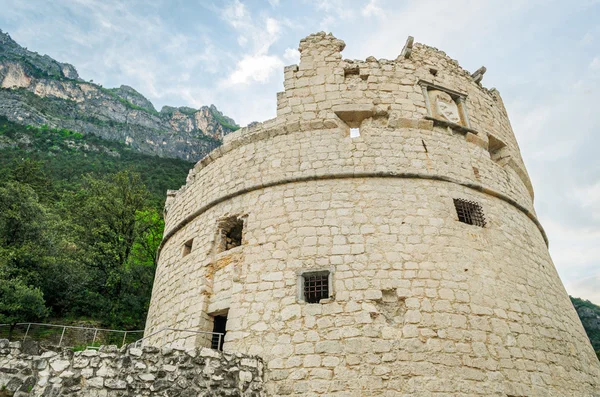 리 바 델이 르다, 요새 (Lago di Garda, 이탈리아) — 스톡 사진