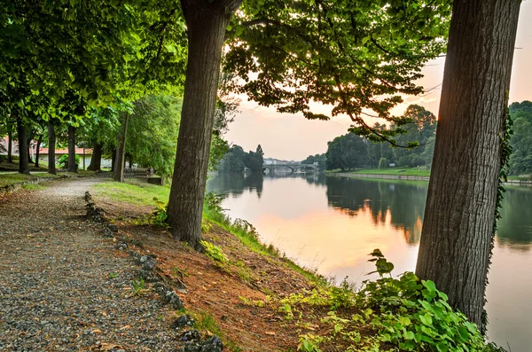 Turín (Torino), Río Po y Parque Valentino — Foto de Stock