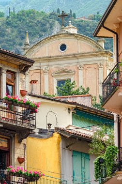 Limon Konsolosu Garda, Lago di Garda