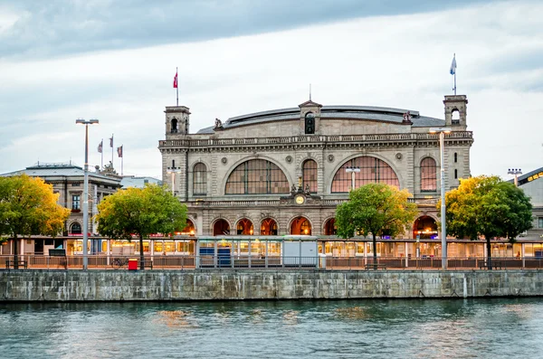 チューリッヒ中央駅 (Hauptbahnhof)、スイス — ストック写真