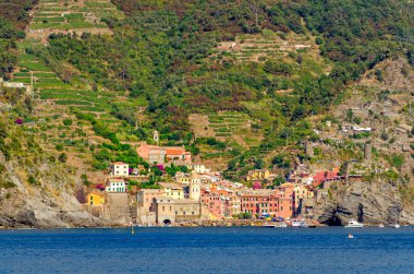 Vernazza, Cinque Terre (İtalyan Rivierası, Liguria)