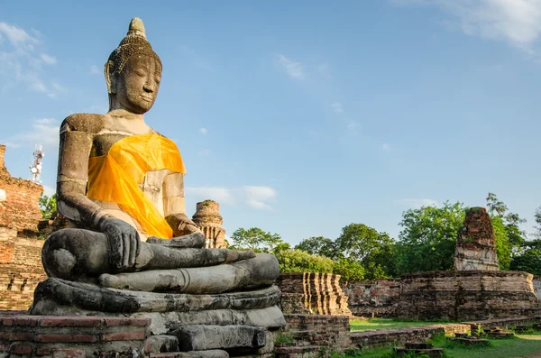 Ayutthaya (Tayland), eski bir tapınak kalıntıları Buda heykelleri — Stok fotoğraf