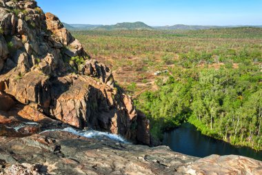 Kakadu Ulusal Parkı (Northern Territory Avustralya) manzara yakınındaki Gunlom uyanık