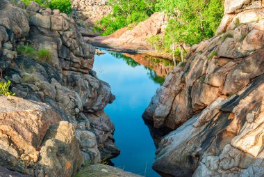 Kakadu Ulusal Parkı (Northern Territory Avustralya) manzara yakınındaki Gunlom uyanık