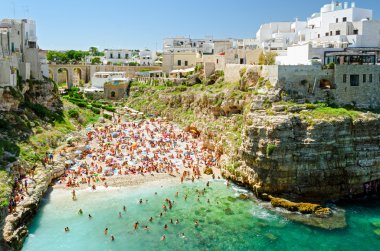 Polignano a Mare (Puglia İtalya)
