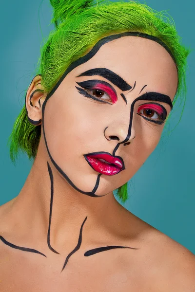 Menina quadrinhos com cabelo verde e maquiagem criativa — Fotografia de Stock