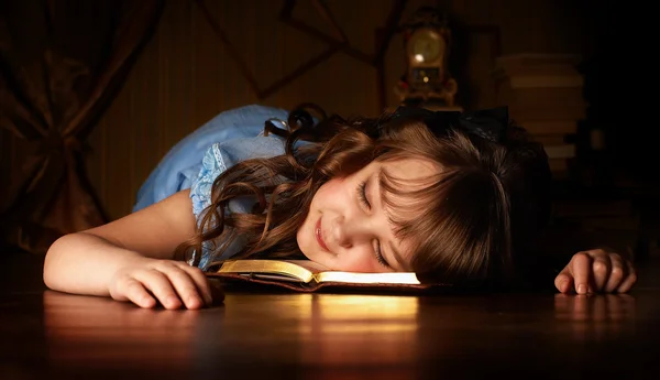 Alice Harikalar Diyarında