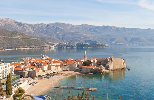 Uitzicht op de oude stad en de Citadel in Budva, Montenegro — Stockfoto