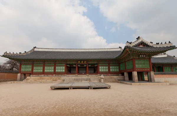 Jagyeongjeon Hall of Gyeongbokgung Palace i Seoul, Korea — Stockfoto