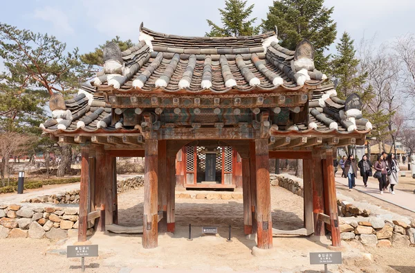 Porta Hyojamun nel Museo Nazionale Folkloristico di Seoul, Corea — Foto Stock