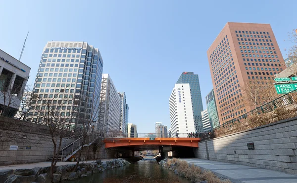 Gwanggyo bridge of Cheonggyecheon stream in Seoul, Korea — Stock Photo, Image