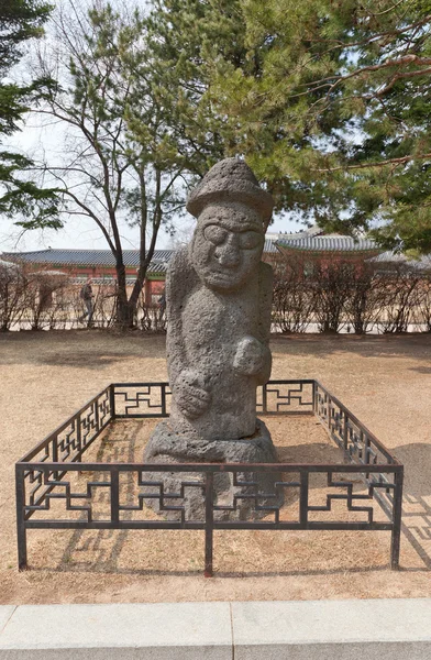 Totem pole Dolhareubang in Seoul, Korea — Stock Photo, Image