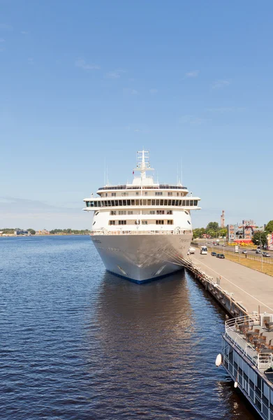 Residential yacht The World in the port of Riga, Latvia — Stock Photo, Image