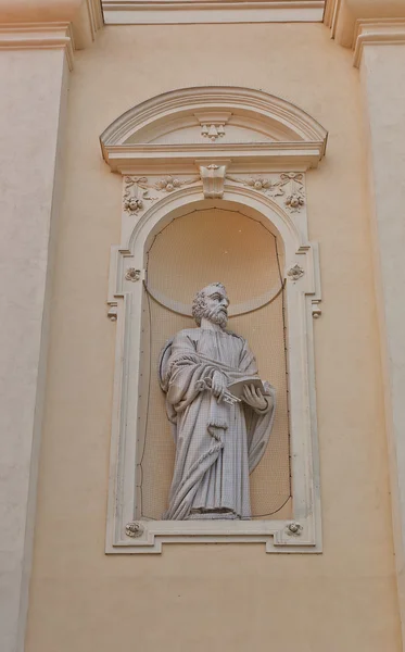 Statue of Saint Peter in Valtice, Czech Republic — Stock Photo, Image