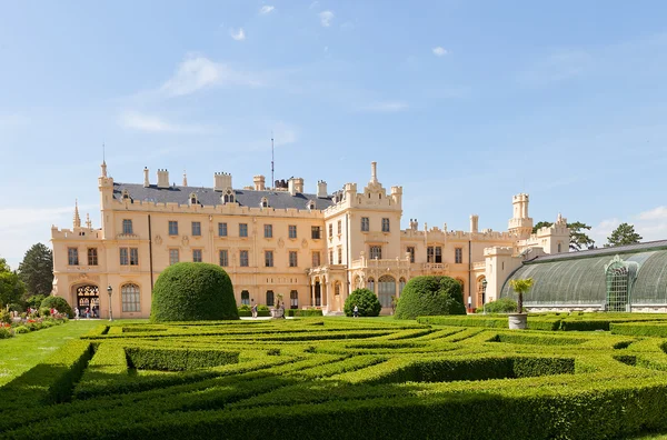 Palacio Lednice, República Checa. Sitio UNESCO — Foto de Stock