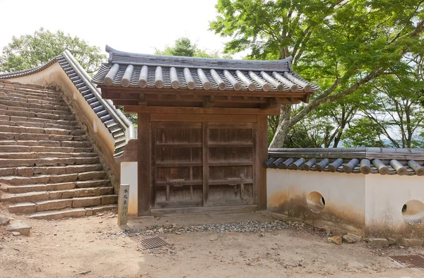 Östra porten av Bitchu Matsuyama slott, Takahashi, Japan — Stockfoto