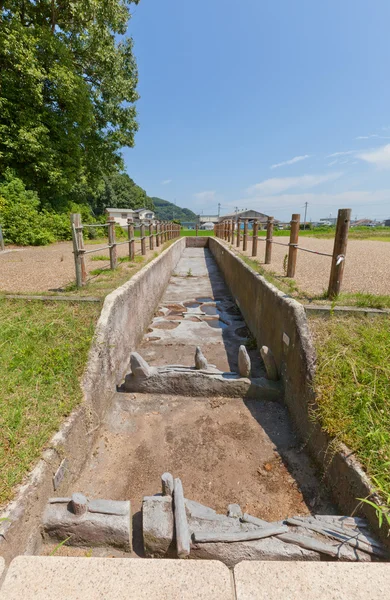 Pozůstatky kanály blízko hradu Takamacu Biččú, Okayama, Japonsko — Stock fotografie