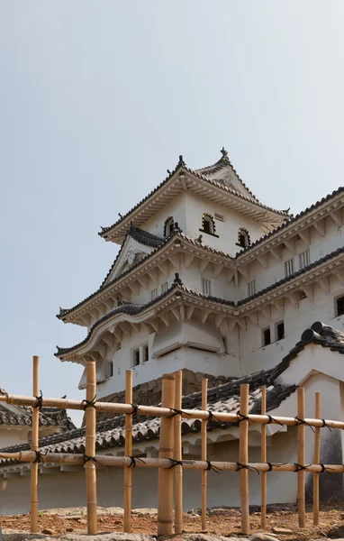 Noroeste pequeña torre del castillo de Himeji, Japón. Sitio UNESCO — Foto de Stock