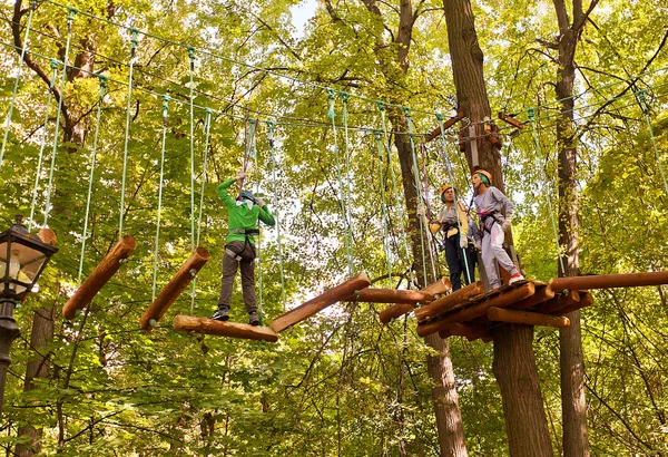 Cursos de cordas em Fili Park, Moscou — Fotografia de Stock