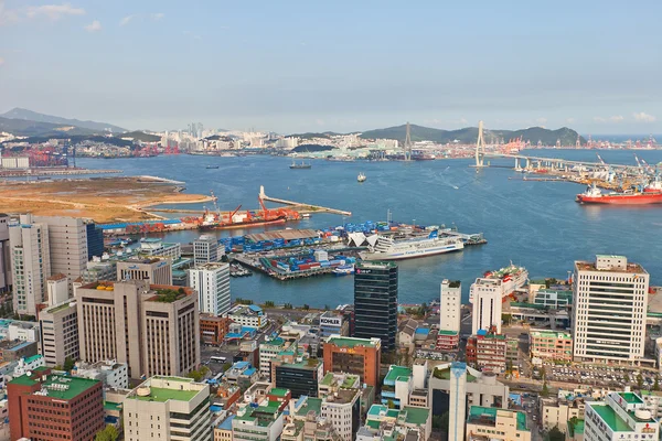 Pohled z Pusanu Port mezinárodní osobní Terminal, Jižní Korea — Stock fotografie