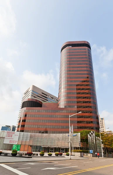 Skyscraper (1985) of Samsung Life Insurance in Seoul — Stock Photo, Image