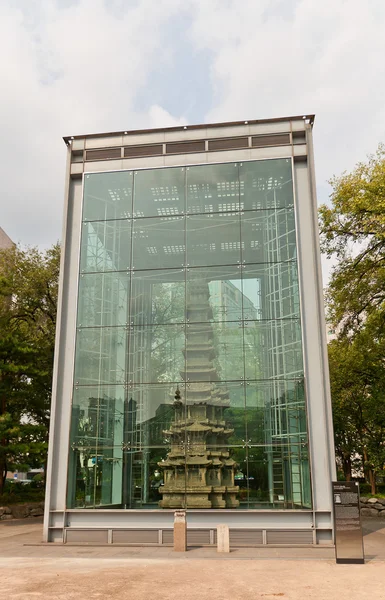 Marmor pagoda (1467) av Wongaksa tempel. Seoul, Korea — Stockfoto