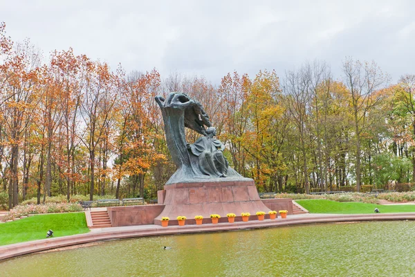 Frederic Chopin Monument (1926) i Warszawa, Poland — Stockfoto