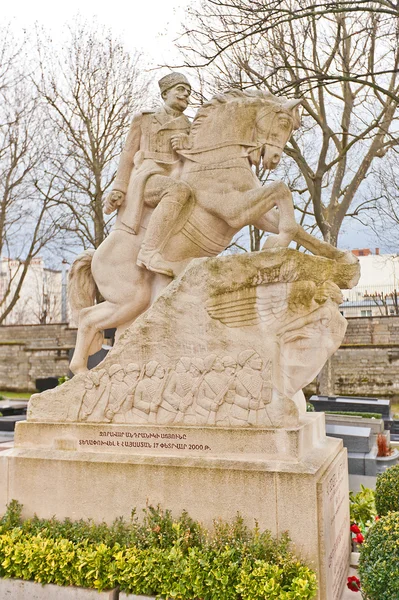 Tomb of Andranik Ozanian in Paris — Stock Photo, Image