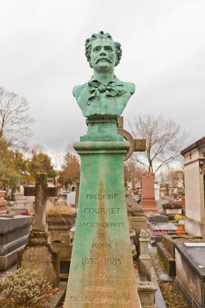 Tomb of Frederic Cournet in Paris — Stock Photo, Image