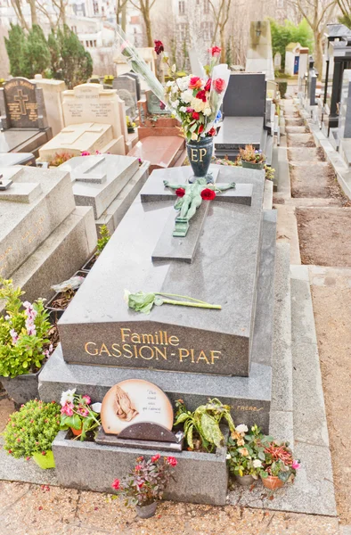 Edith Piaf Paris'te Türbesi