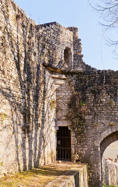 Ruins of ramparts in Provins France. UNESCO site — Stock Photo, Image