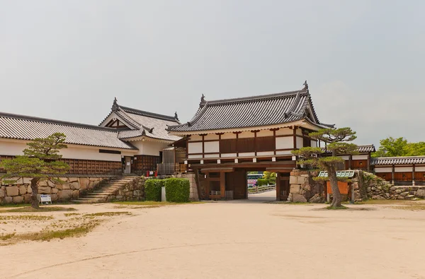 Ninomaru Omote kapısı ve Tamon Yagura taret Hiroşima kale — Stok fotoğraf